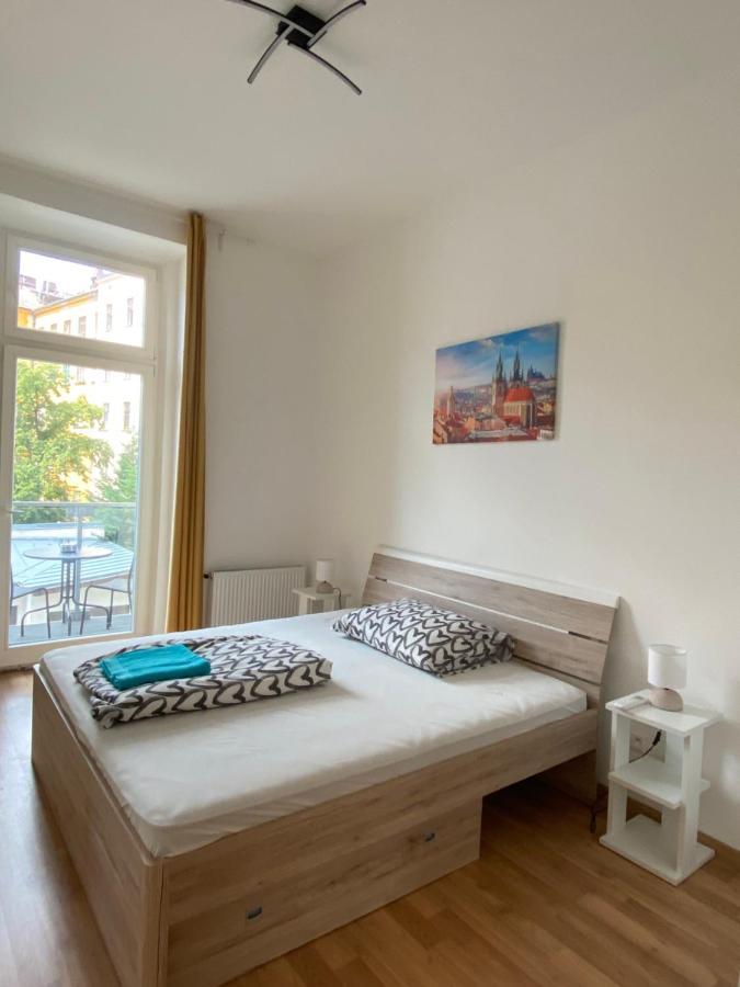 Designed Apartment Next To Vaclav Square With Terrace And Private Garage Prag Dış mekan fotoğraf